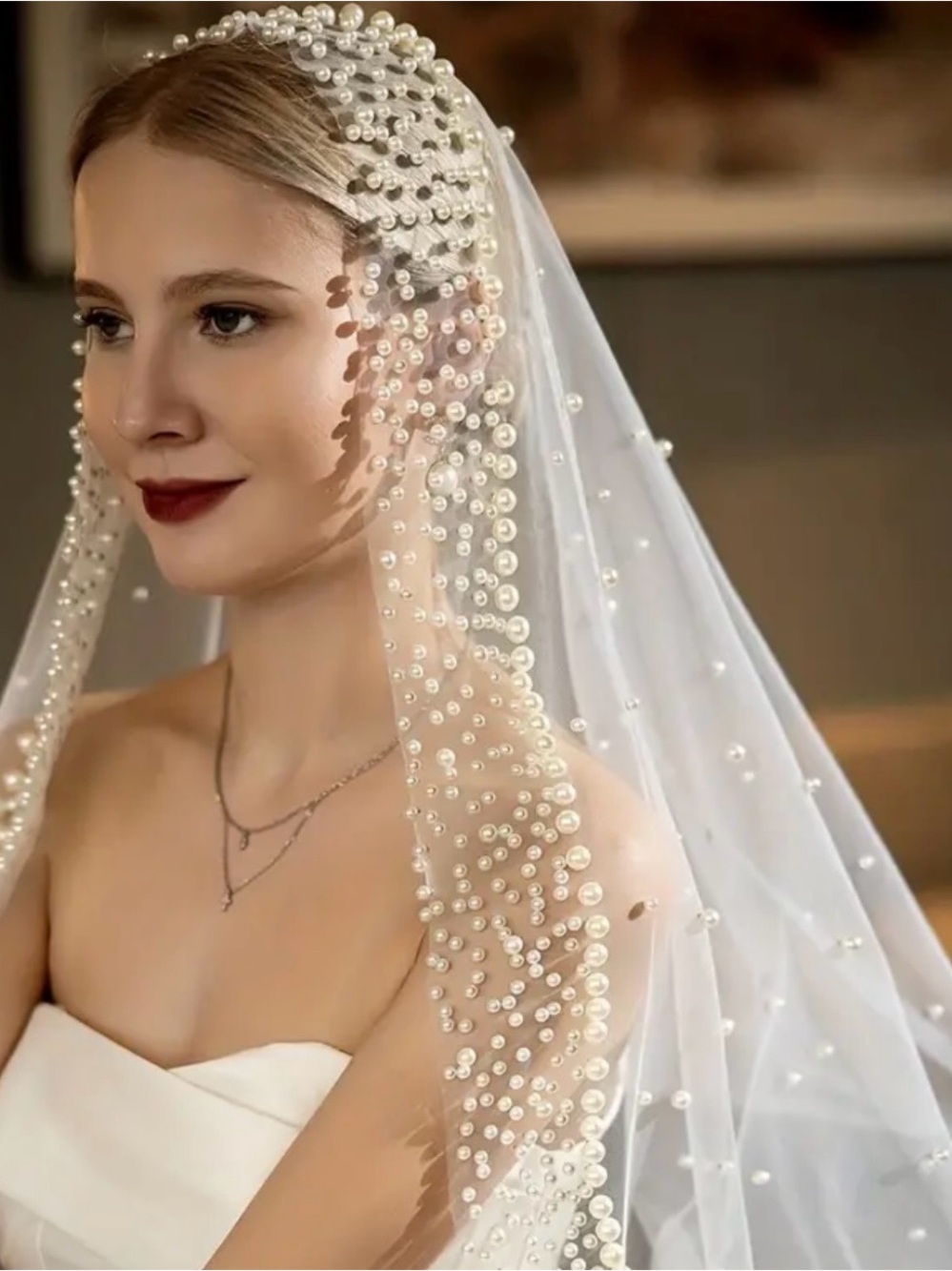 Elegant Pearl-Embellished White Bridal Veil - Women Accessories